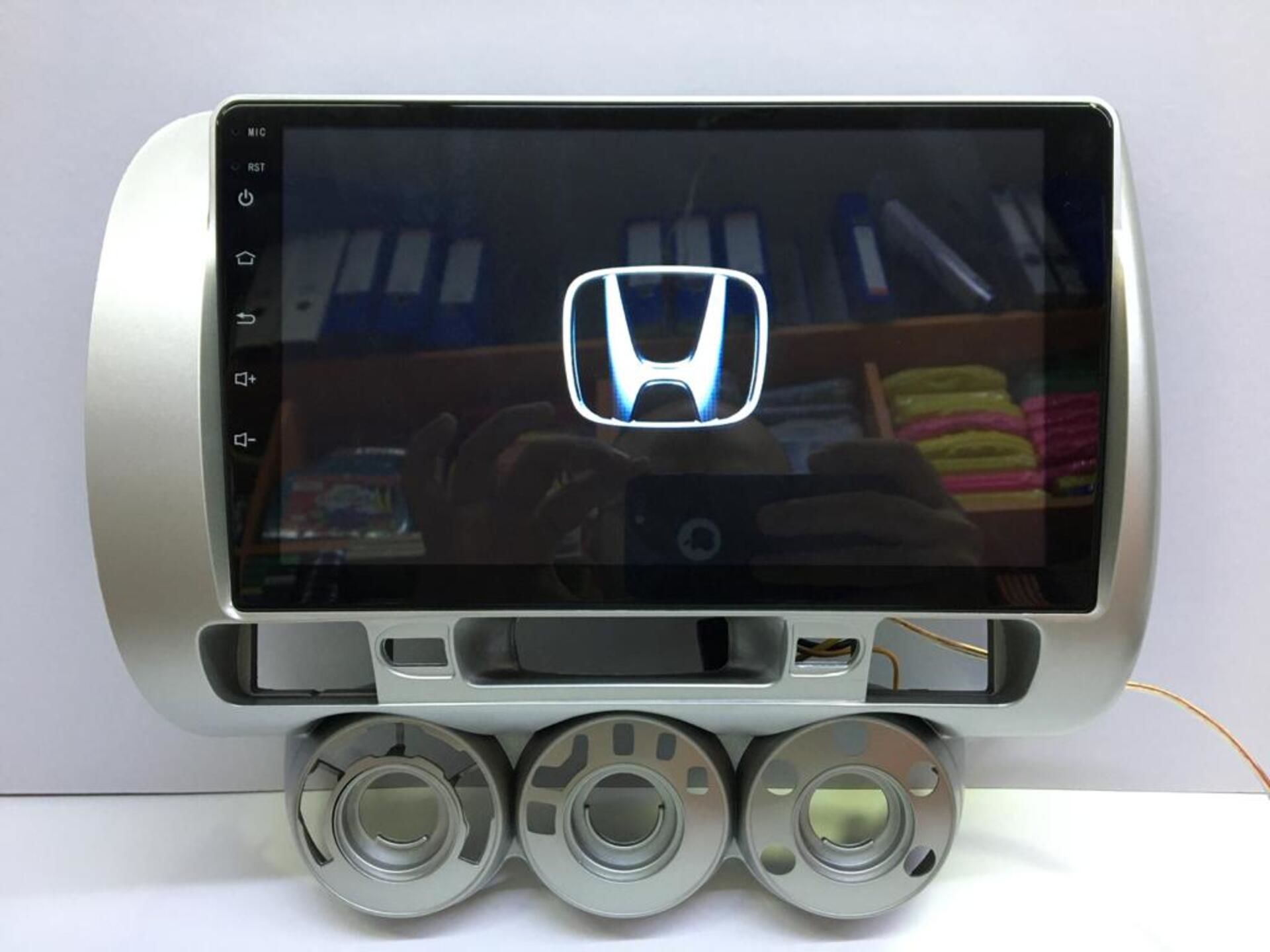 HONDA JAZZ 2005 MULTİMEDYA TEYP ANDROİD 15 2-32 GB CARPLAY KAMERA HEDİYE