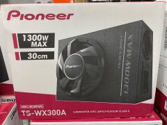 PİONEER TS-WX300A AKTİF SUBWOOFER BAS 1300 WATT ORJİNAL NAKIŞLI PIONEER KABİN VE AMFİ KENDİNDEN AMFİLİ BAS